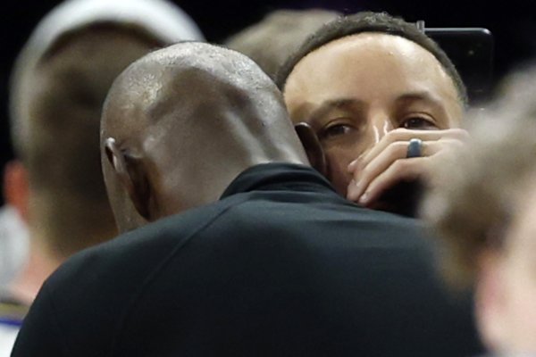 配资资深炒股配资门户 勇记：勇士最多能为詹姆斯开出1520万 还需放弃波津/巴特勒腾空间